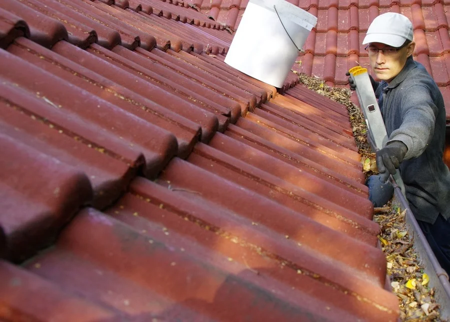 Common Mistakes Homeowners Make When Cleaning Their Gutters River Rouge, MI Common Mistakes Homeowners Make When Cleaning Their Gutters River Rouge, MI