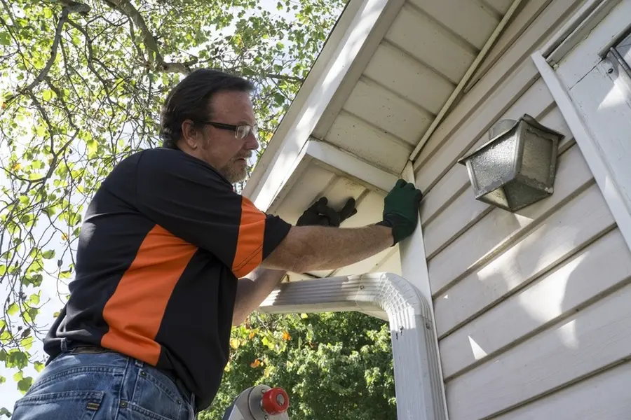 How To Ensure Proper Drainage With New Siding Installation in River Rouge, MI