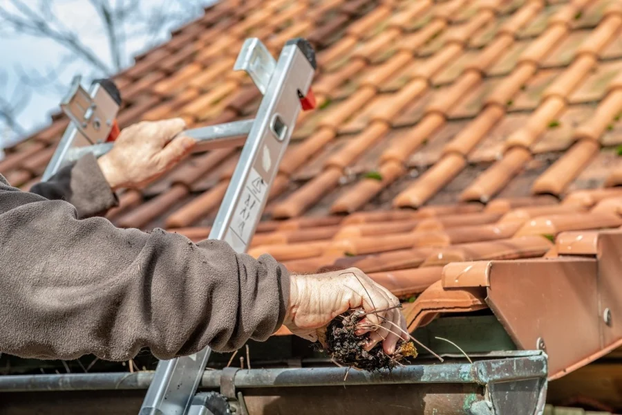 Key Benefits Of Hiring Professionals For Gutter Cleaning Services River Rouge, MI